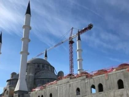 Ситуация с субподрядной организацией не повлияет на строительство мечети в Крыму