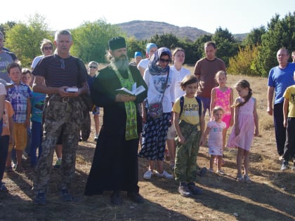 На горе Агармыш отслужен молебен на начало учебного года
