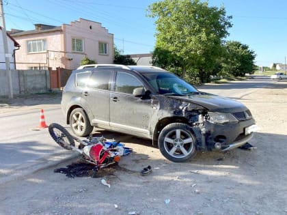 В Крыму внедорожник сбил двух несовершеннолетних на питбайке