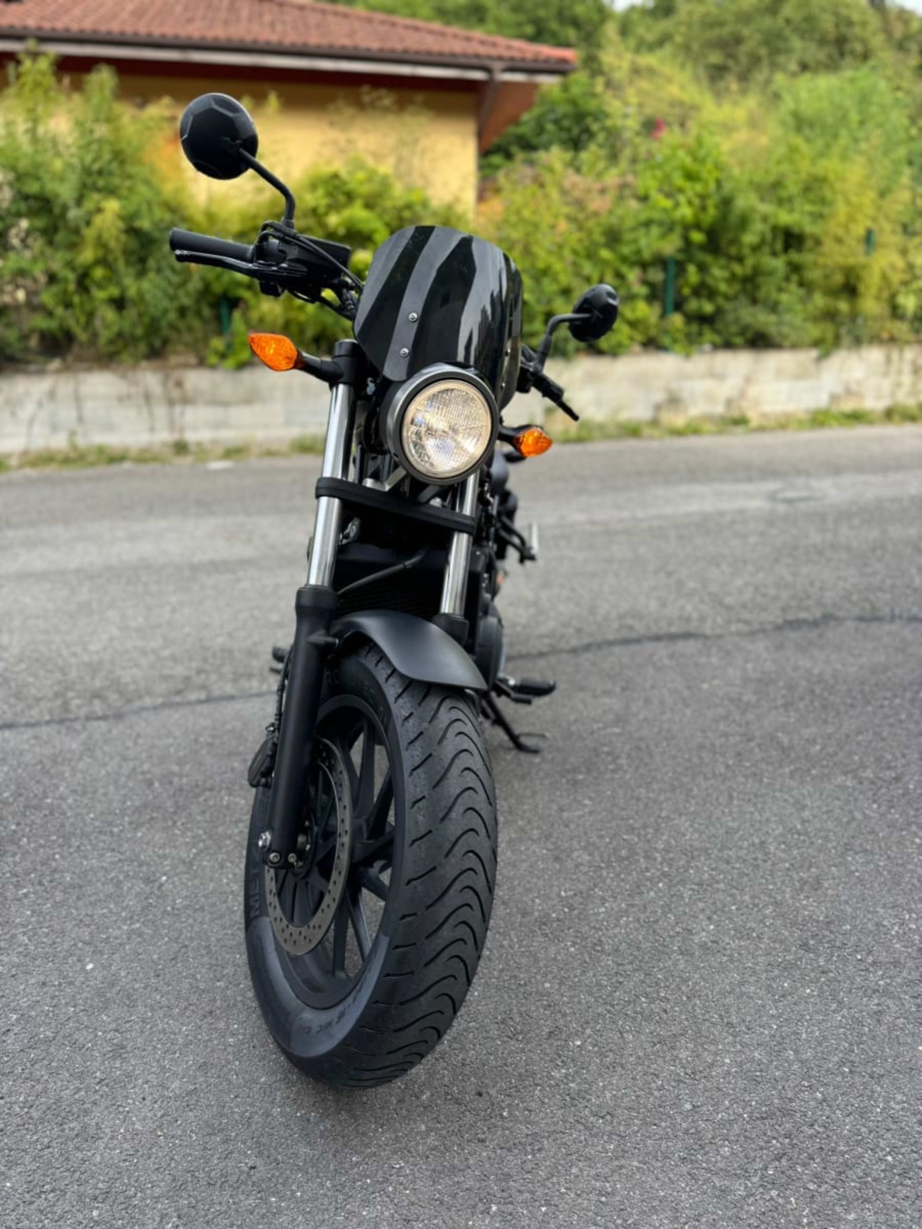 Harley-Davidson Honda CMX 500 Rebelle