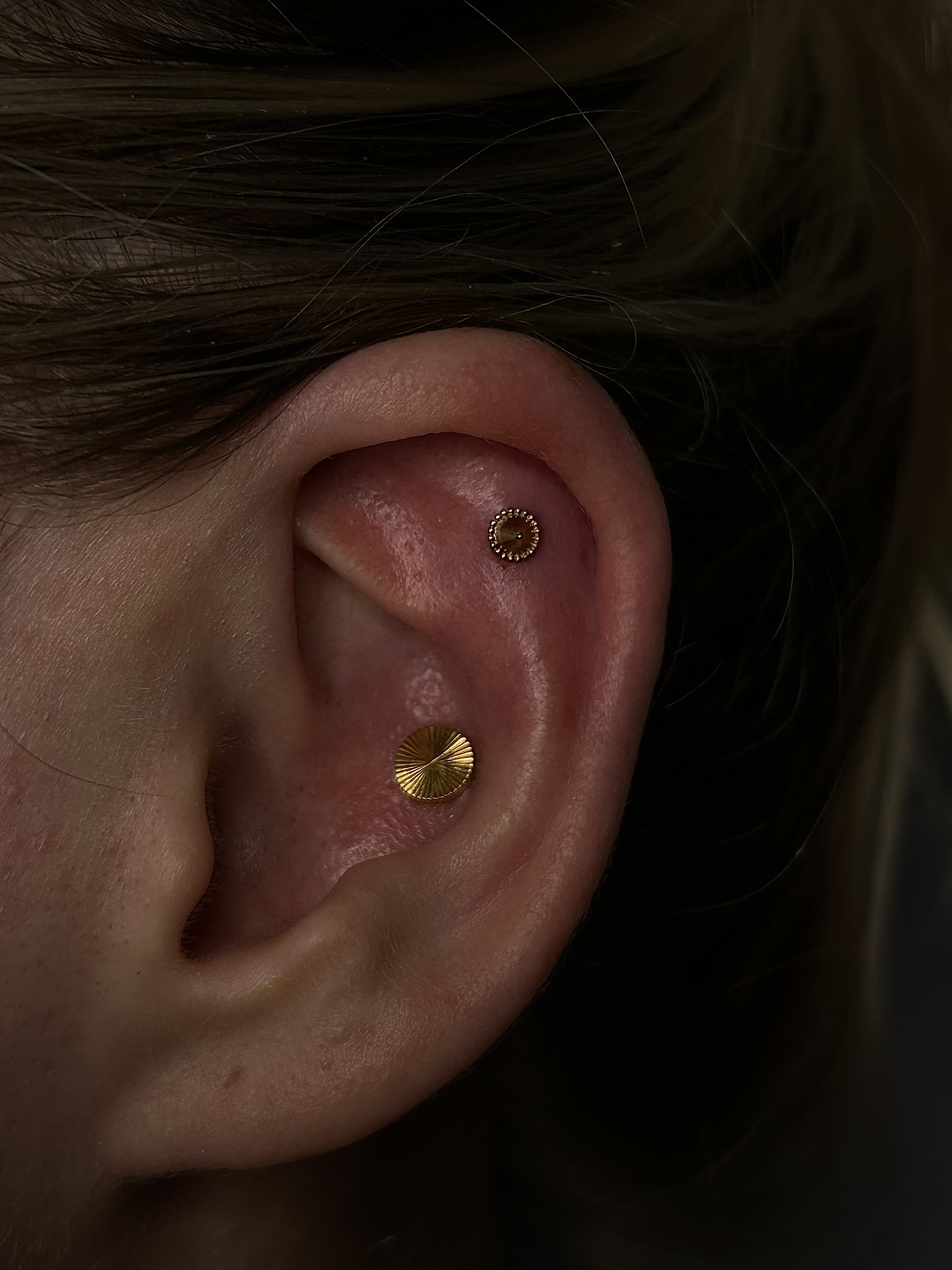 Fresh flat piercing. 