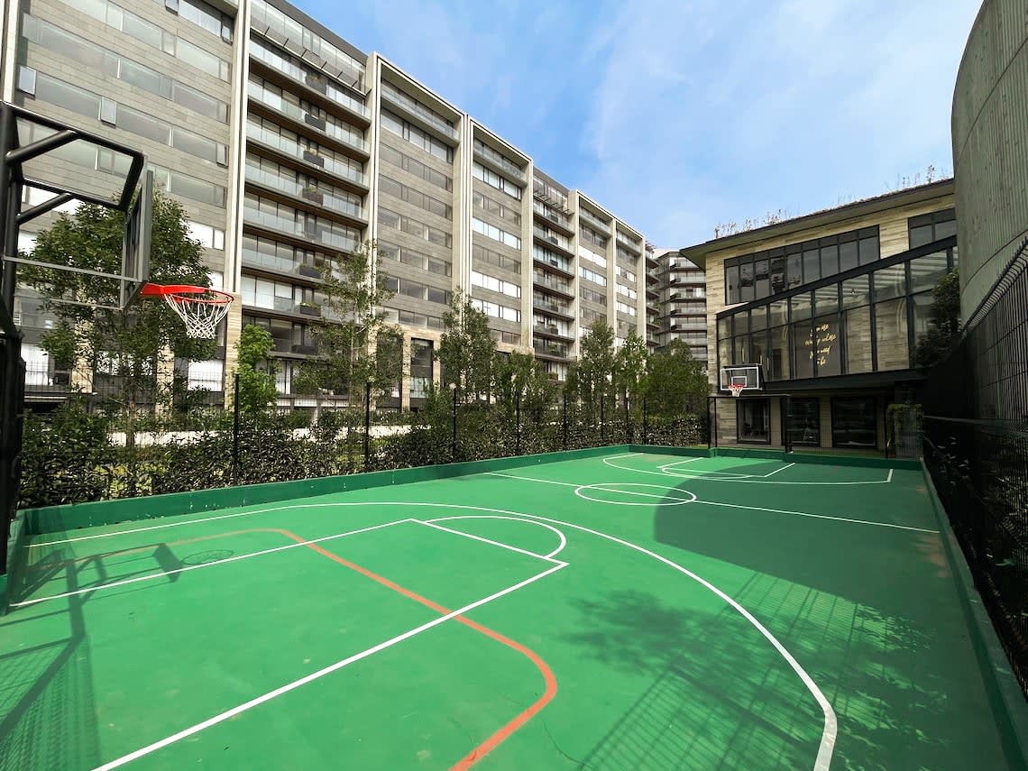 Sports Club