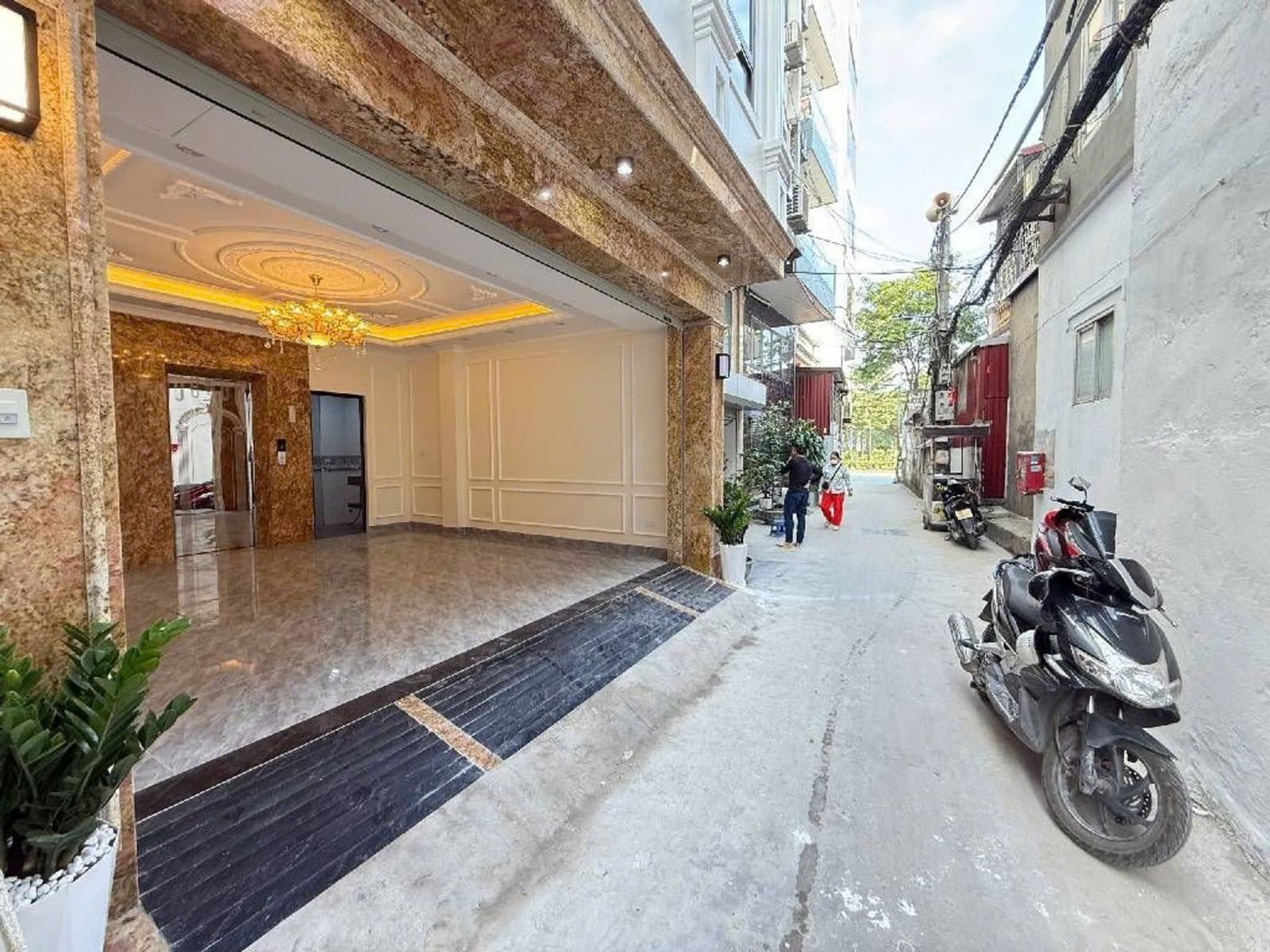 🏙️ SIÊU PHẨM PHẠM VĂN ĐỒNG – 7 TẦNG THANG MÁY – Ô TÔ VÀO NHÀ – SÁT CIPUTRA