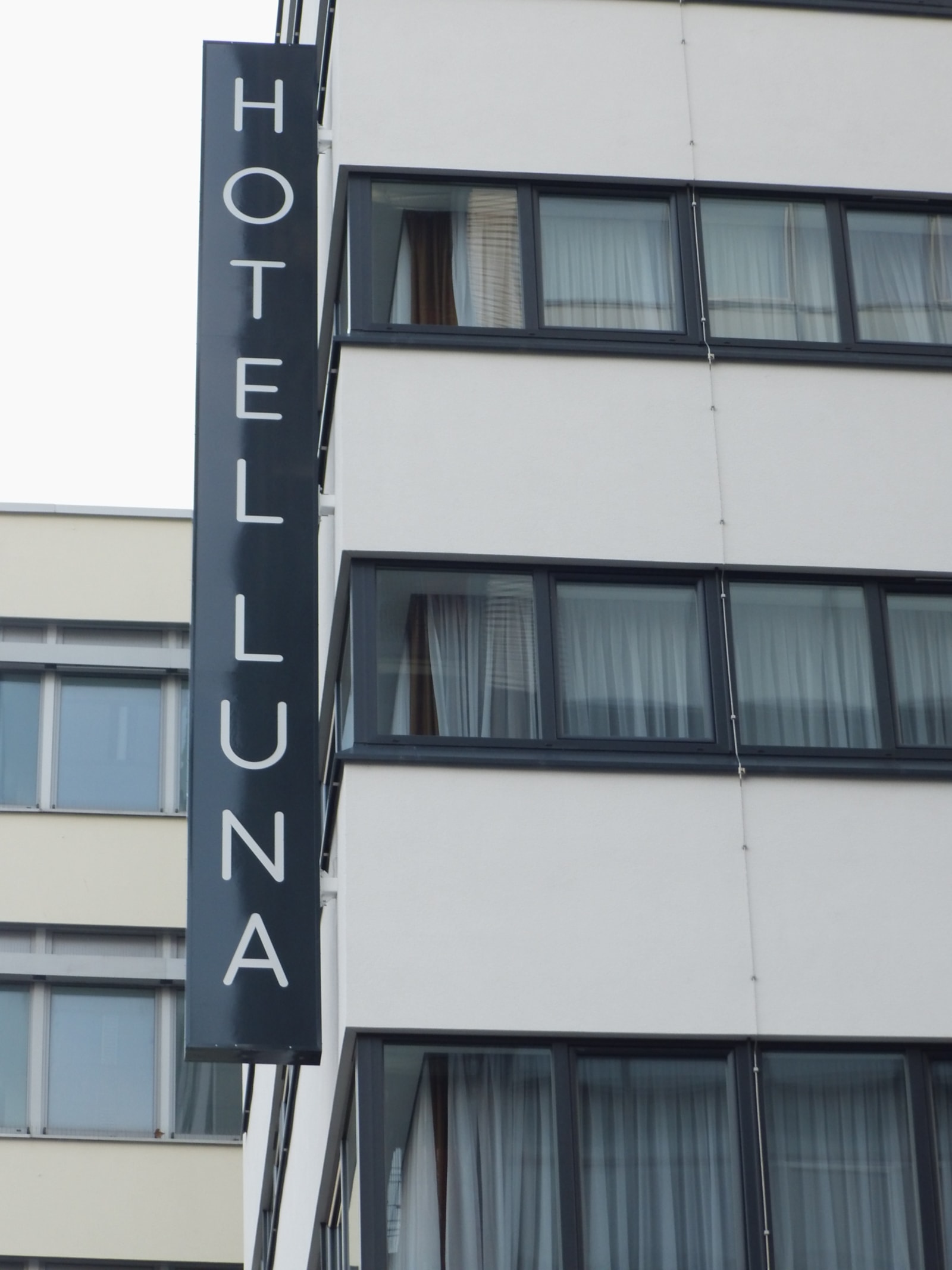 Luna Hotel