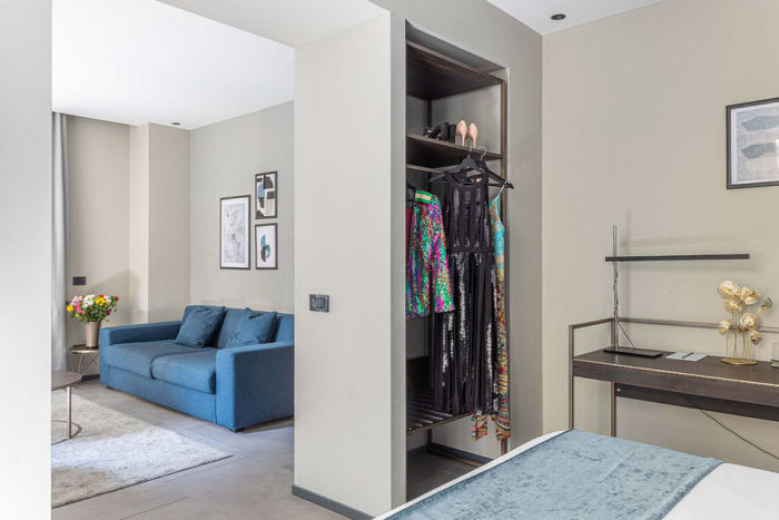 Jr Suite