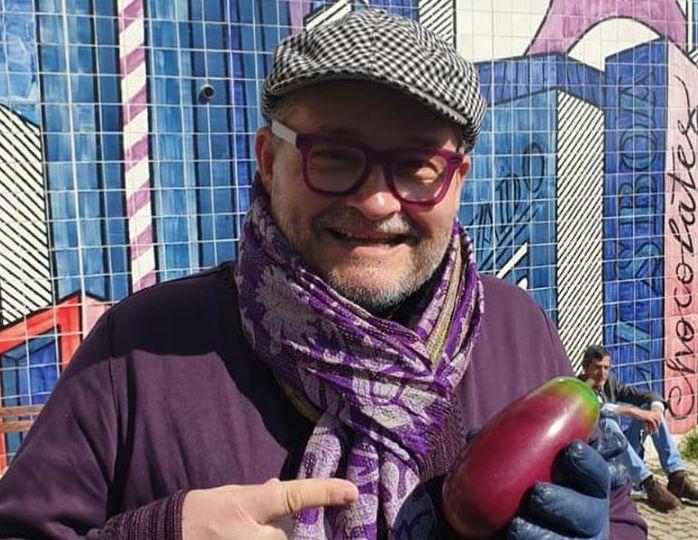 «О выписке пока не думаю»: историк моды Васильев бодрится в стенах больницы