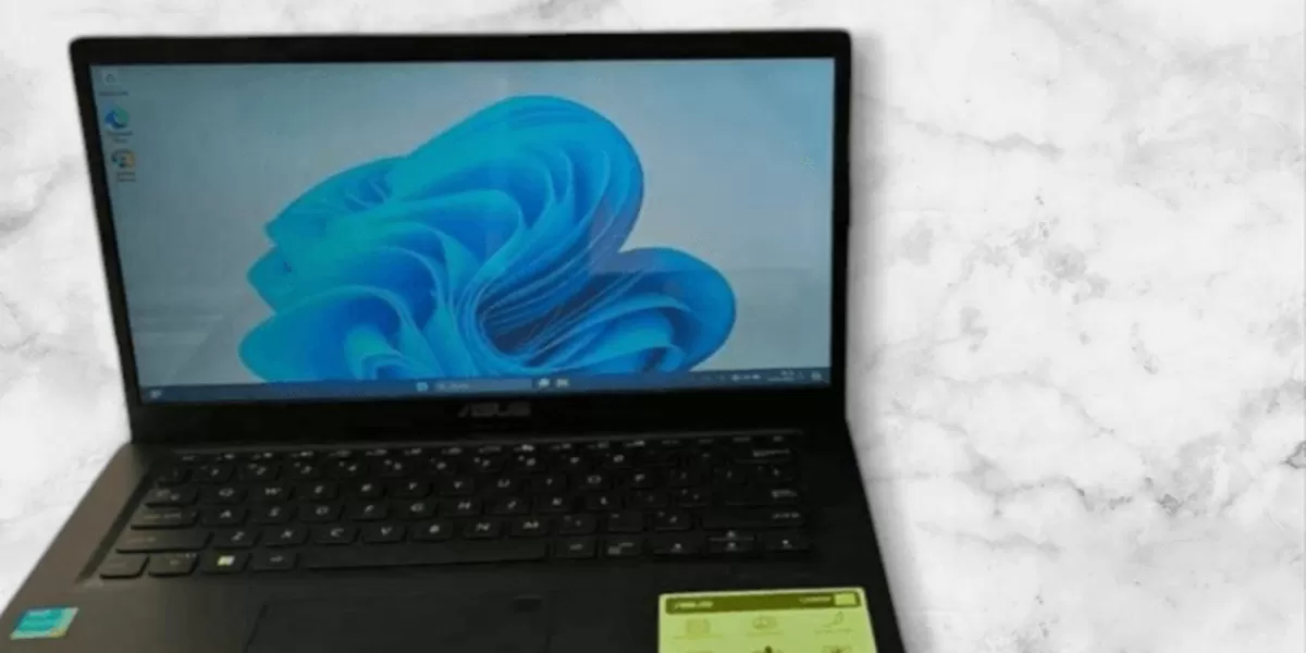 ASUS VivoBook 14 - Review ASUS