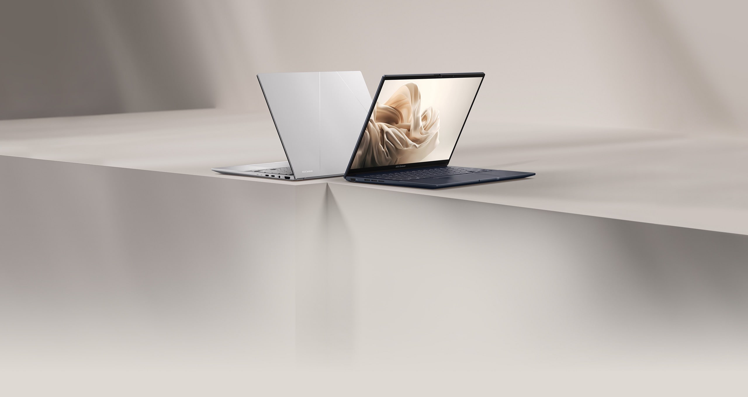 ASUS Zenbook 14 OLED — ultrabook OLED terbaik