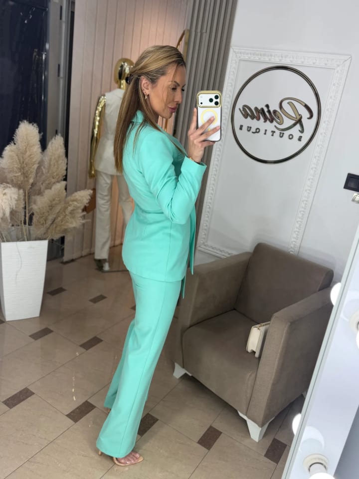 Mint Elegance Suit “Fresh Look”