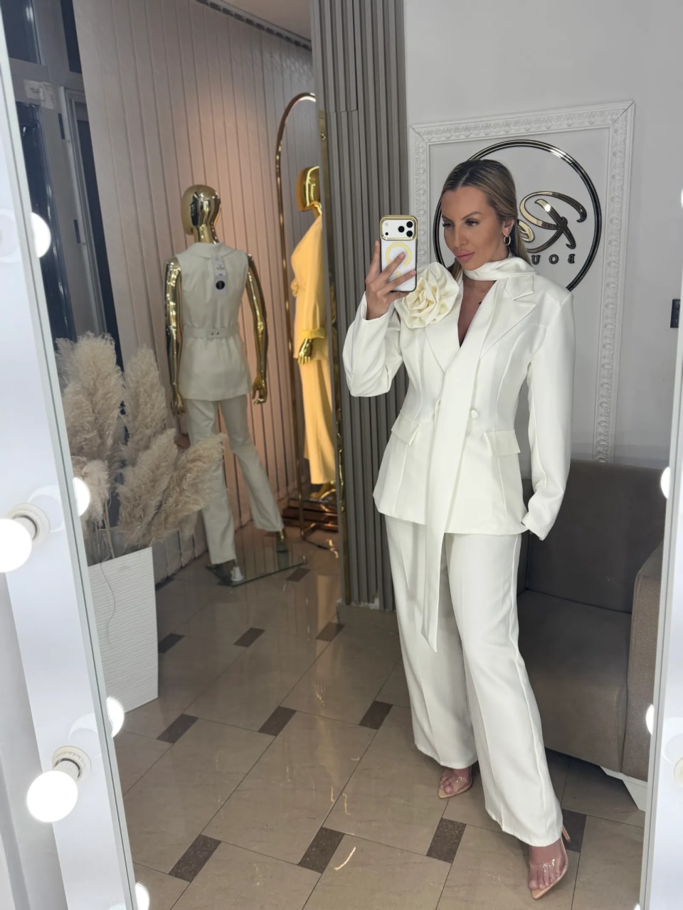 Elegant Suit Set “Rose”