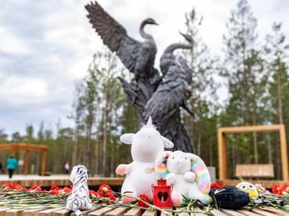 В Сургуте почтили память погибших детей Донбасса