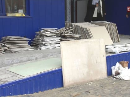 Нашли недочеты: в селе в Сургутском районе проверили готовность амбулатории