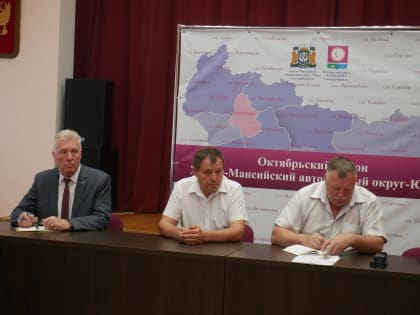 Глава Октябрьского района Сергей Заплатин совместно с коллегами проанализировали ход подготовки к зиме районного центра