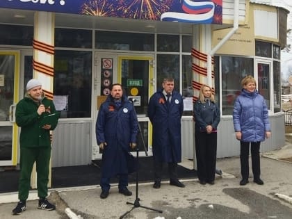 Высоковцы привели в порядок мемориал «Звезда»