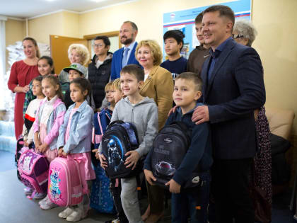 В Сургуте проходит акция «Собери ребенка в школу»