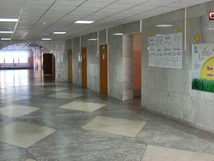 Школьников с 1 по 8 классы в столице Югры отправили на карантин