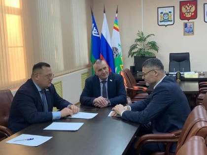 Александр Нохрин помог жителям Радужного в решении вопросов здравоохранения
