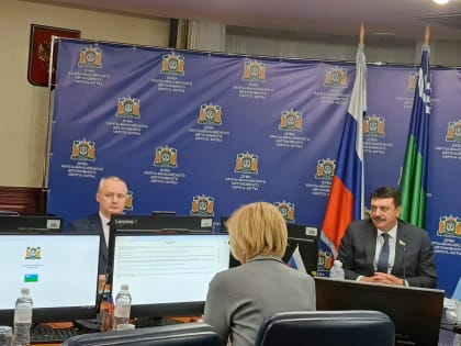 Сергей Елишев принял участие в «правительственных часах»