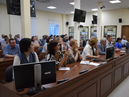 С рабочим визитом Югорск посетил депутат Госдумы Павел Завальный