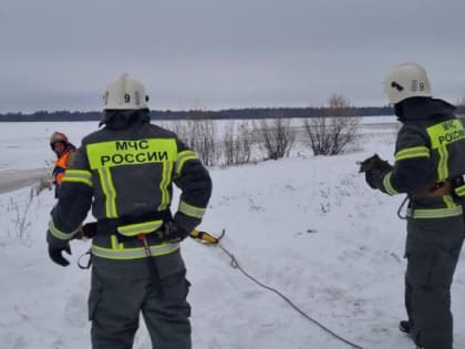 ​В МЧС Югры рассказали, что делать провалившимся в полынью