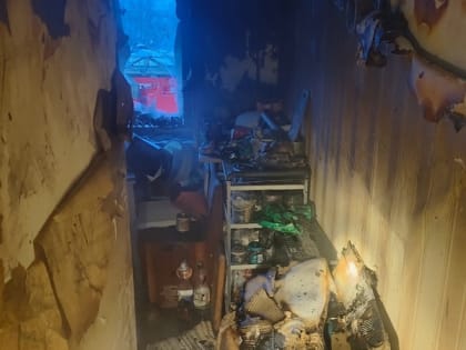 Пожар в доме на Бахилова в Сургуте: пострадавшая отравилась дымом в подъезде