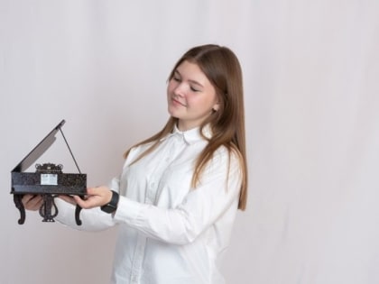 Школьницу из Сургутского района включили в список одаренных детей России