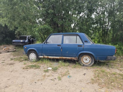 Специалисты контрольного управления Администрации Сургута рассказали, как в городе поступают с брошенными машинами