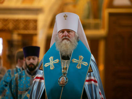 В канун праздника Успения Пресвятой Богородицы митрополит Ханты-Мансийский и Сургутский Павел совершил всенощное бдение в Воскресенском кафедральном соборе г. Ханты-Мансийска