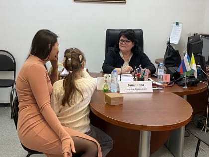 Наталья Западнова провела прием граждан по личным вопросам в Нижневартовске