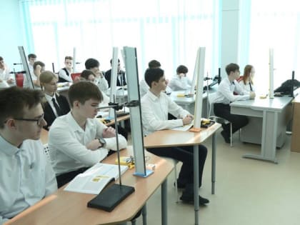 Владимир Якушев обсудил разработку Стратегии развития образования в России