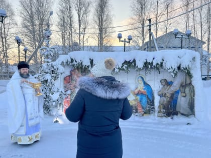 В д. Шапша освящен Рождественский вертеп