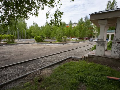 В Сургуте благоустраивают дворовые территории