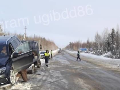 На трассе в Октябрьском районе в автоаварии пострадали жители Нягани