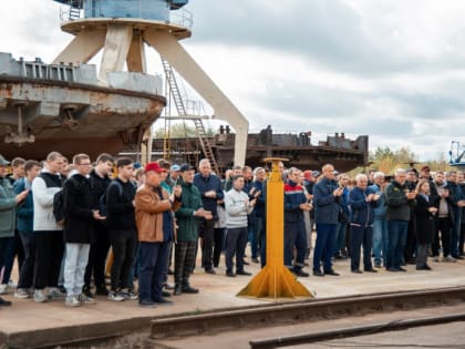 Николай Ташланов принял участие в закладке киля новой плавполиклиники для нужд региона