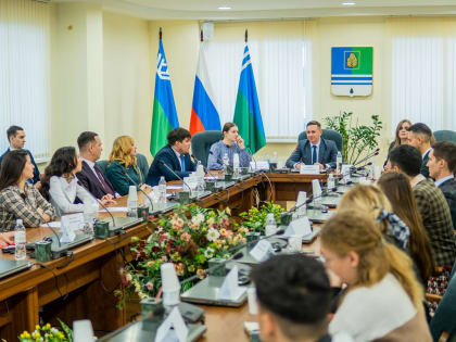 В Когалыме состоялась встреча молодых парламентариев Югры