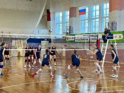 Югорск принимает первенство округа по волейболу