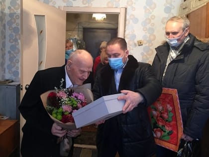 Не стареют душой ветераны… Михаилу Никифоровичу Родионову сегодня исполнилось 95 лет!