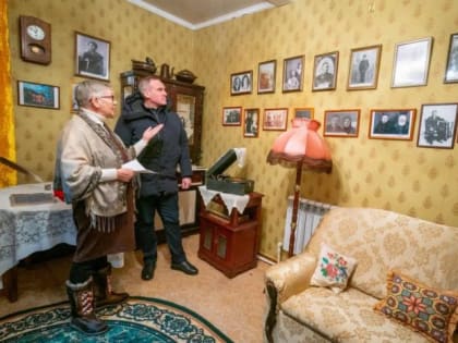 ​Руслан Кухарук посетил рыбный завод, исторические здания и главный отель в Березово