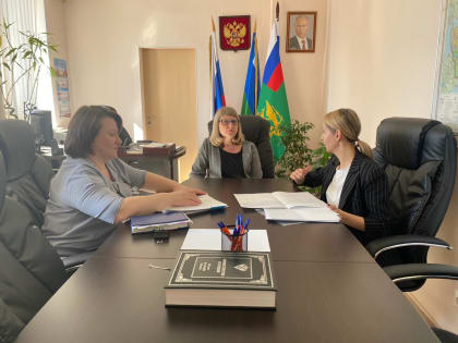 18 мая 2023 в Управлении прошла рабочая встреча с представителями Избирательной комиссии Ханты-Мансийского автономного округа-Югры
