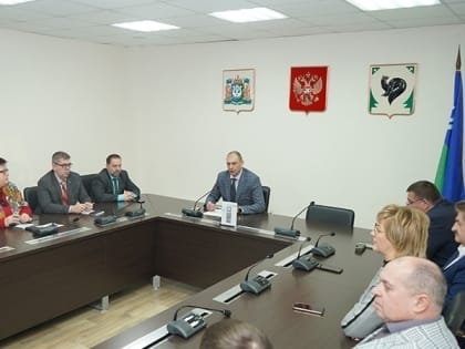 Глава Мегиона Алексей Петриченко встретился с представителями политических партий