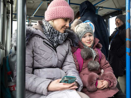 В Югру на лечение с Донбасса привезли маленьких воспитанников реабилитационного центра
