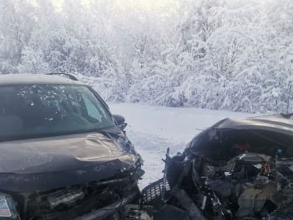 В Югре в автоаварии пострадали четыре человека