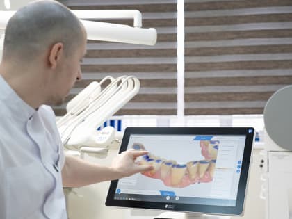 Во взрослой стоматологии Нижневартовска пациентам сегодня дарят яблоки