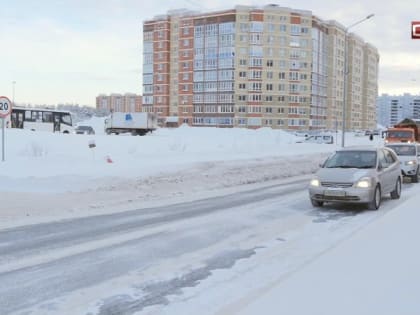 Пенсионерам из Югры раз в два года оплатят бензин после путешествия на машине