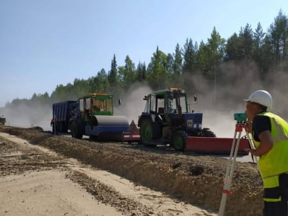 В Югре строят дорогу в рамках программы «Стимул»