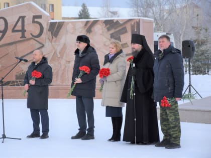 Югорчане почтили память воинов-интернационалистов