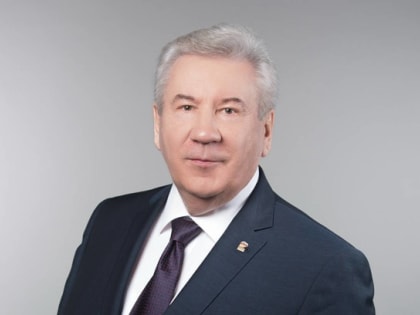 Борис Хохряков поздравил югорчан с Днём округа