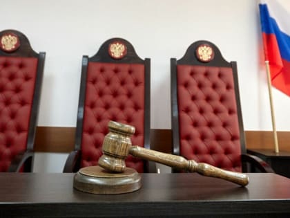Суд в ХМАО приостановил дело о досрочной отставке мэра Дейнеки