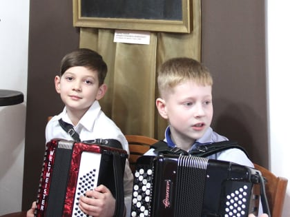 Открылась новая выставка «Призвание – учитель!»