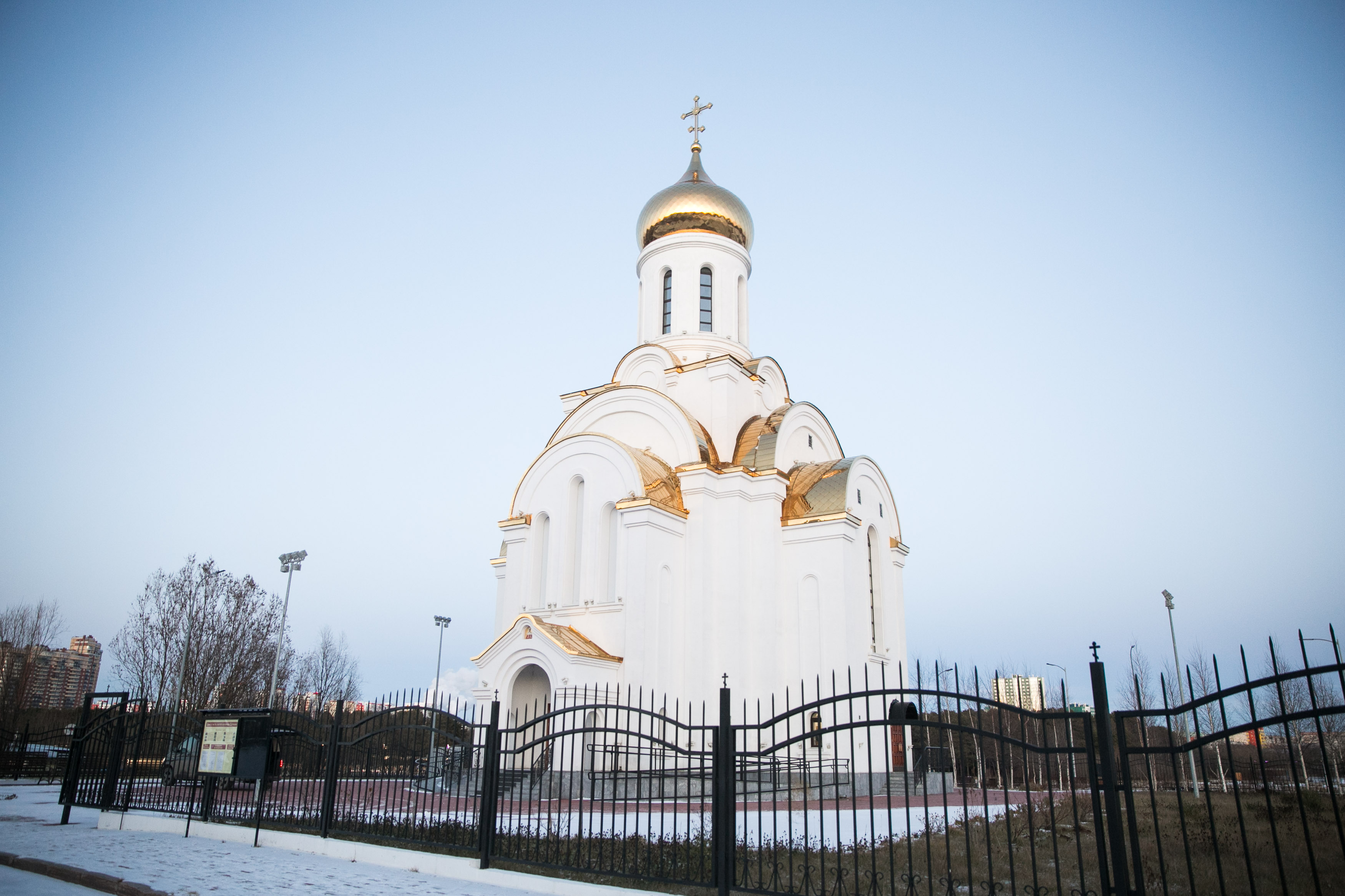 Церковь в Прокопьевске зимой